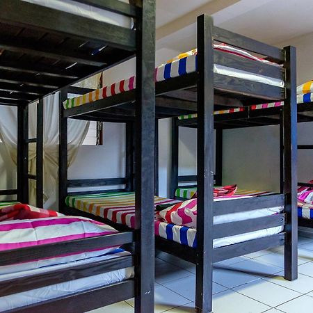 Хостел Ayo Homtel Мактан Экстерьер фото